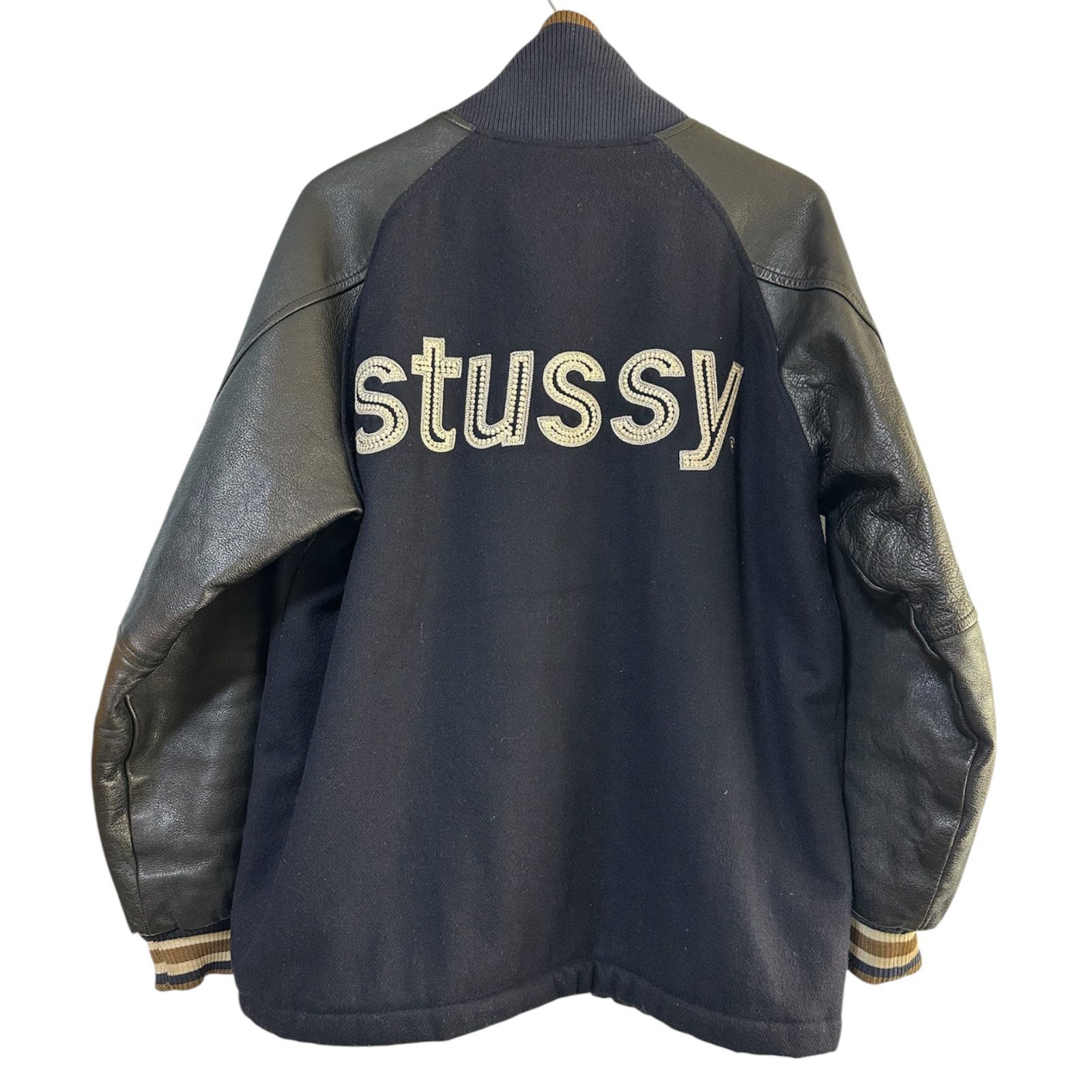 Stussy スカル刺繍 スタジャン ネイビー STUSSY【ステューシー】 刺繍スウェット スタジャン スカル メンズ