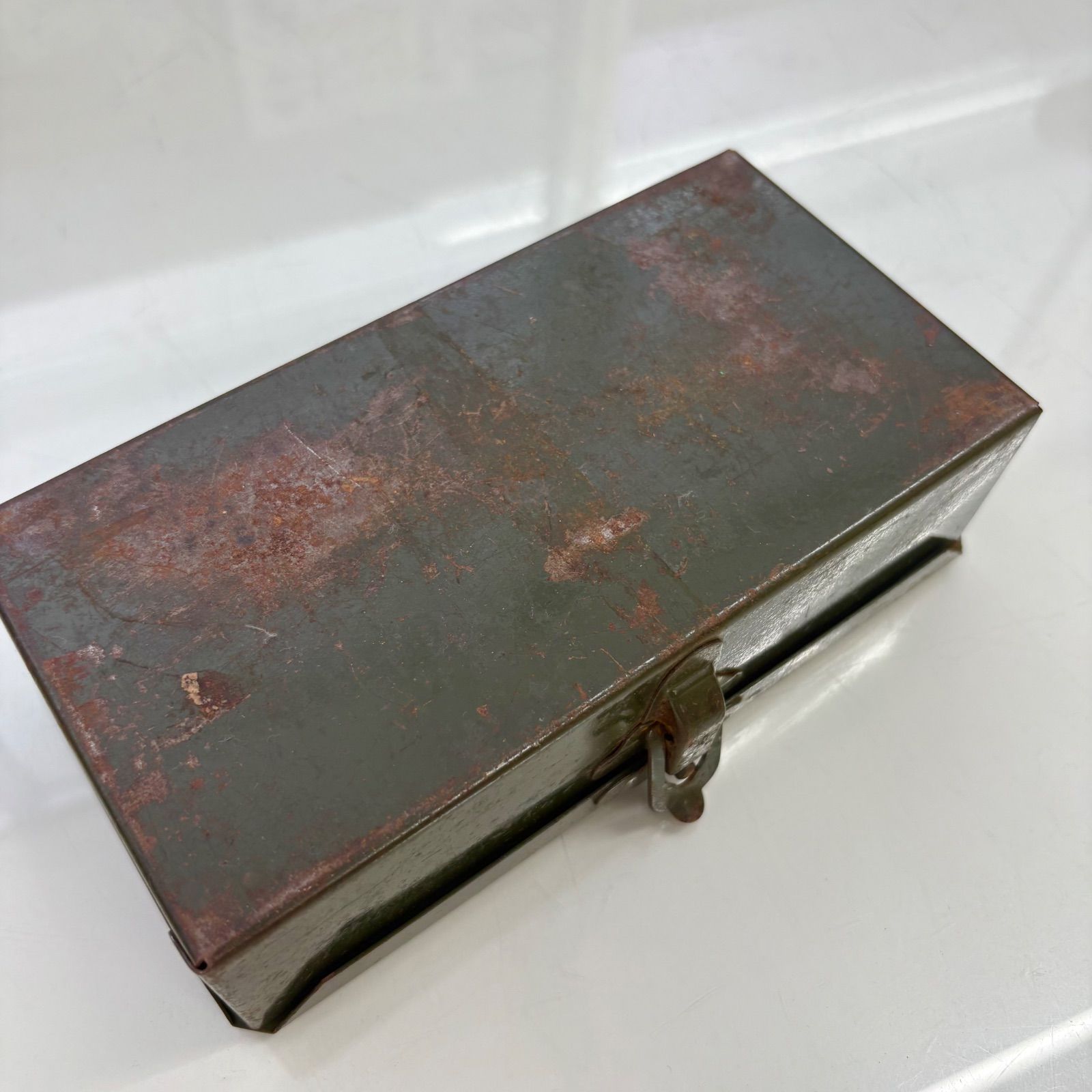 vintage box ブリキ缶 道具箱 アンティーク雑貨 フランス vintage box ブリキ缶 道具箱 アンティーク雑貨 フランス