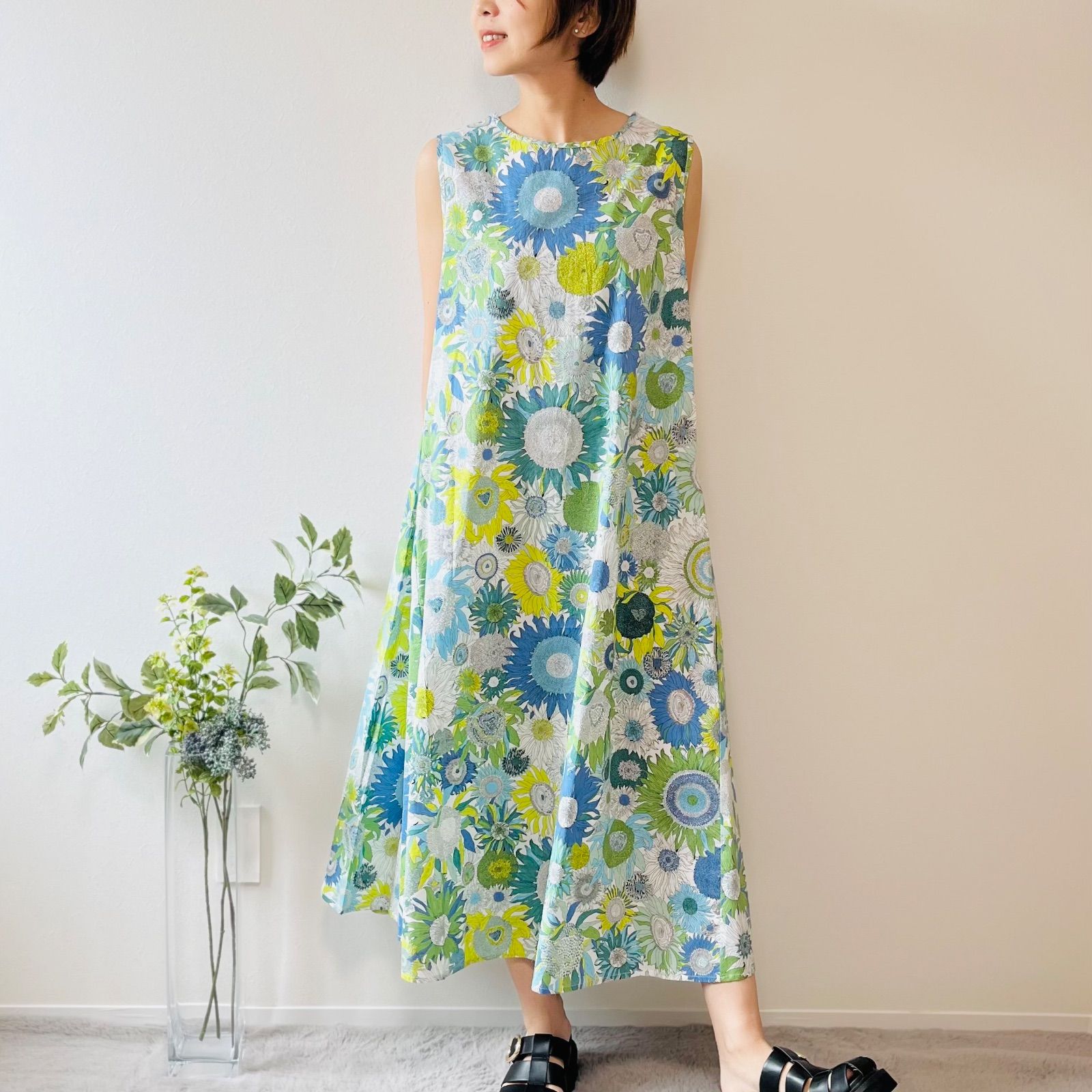 ☆再入荷☆リバティ柄ひまわりマキシ丈ワンピース / リゾート