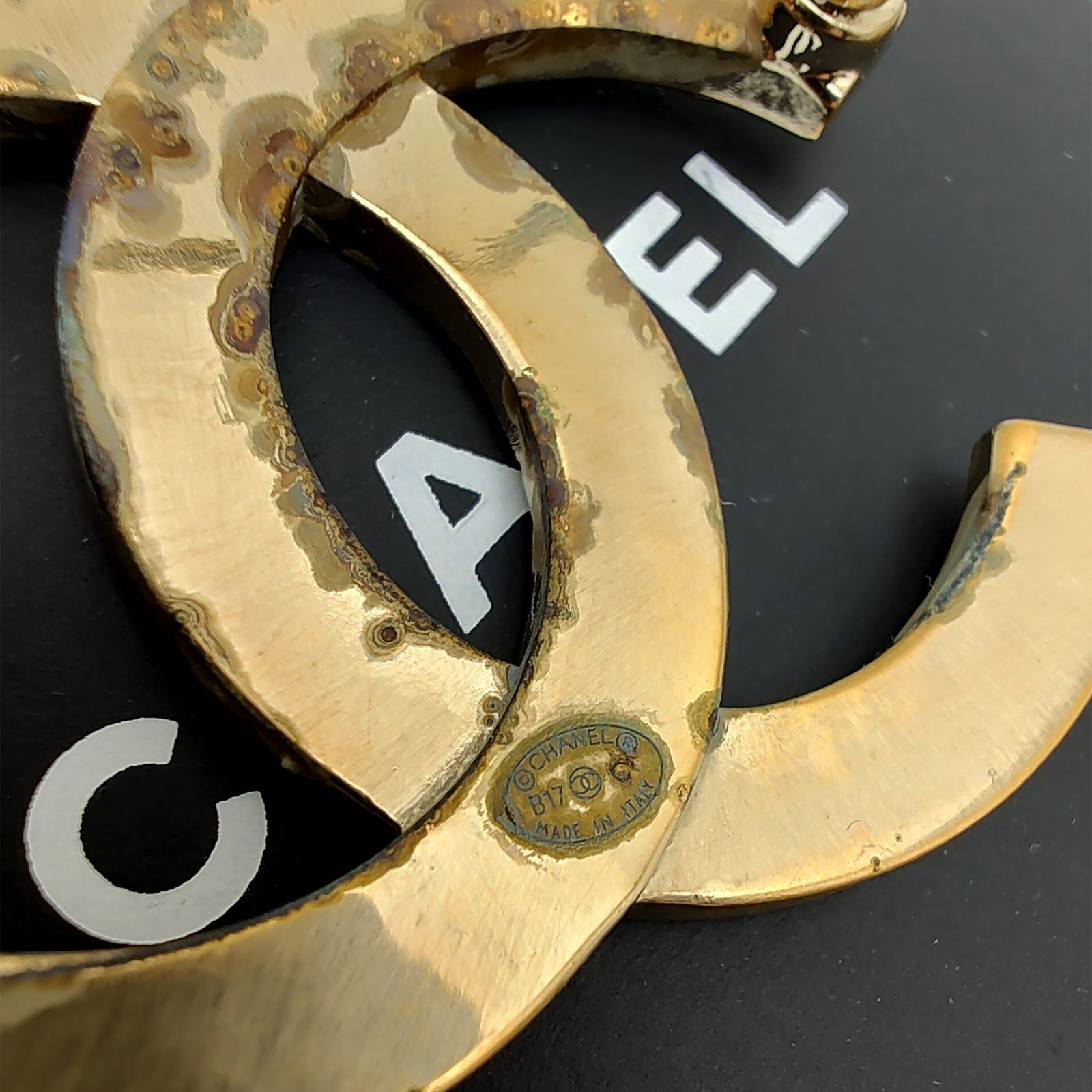 シャネル ココマーク ブローチ クリスタル GP B17C - メルカリ