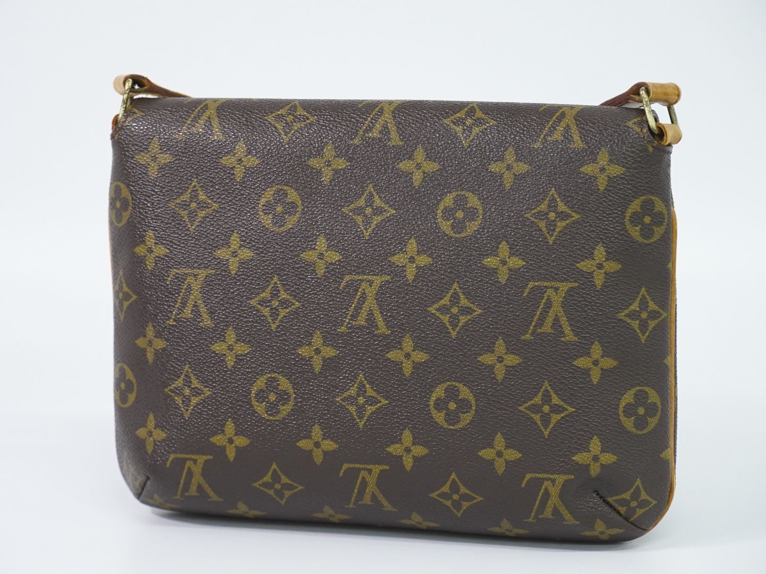 ルイヴィトン LOUIS VUITTON LV ミュゼットタンゴ ショート モノグラム