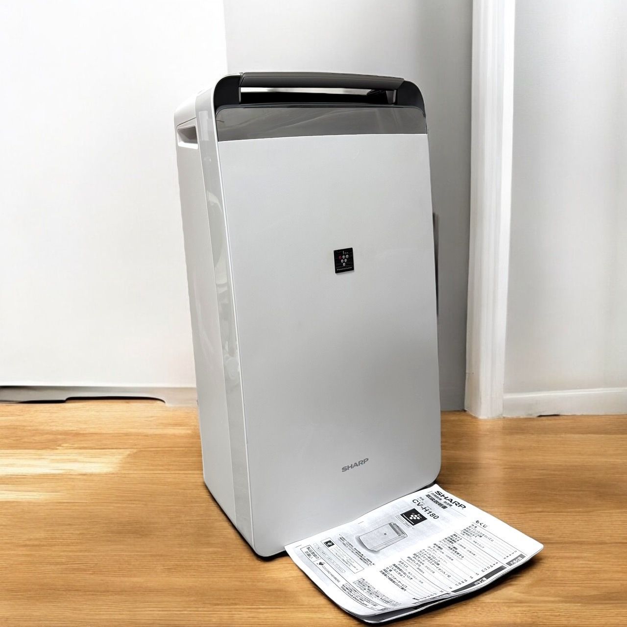 ☆送料無料 良品 SHARP シャープ CV-H180 W ホワイト 衣類乾燥 除湿機  