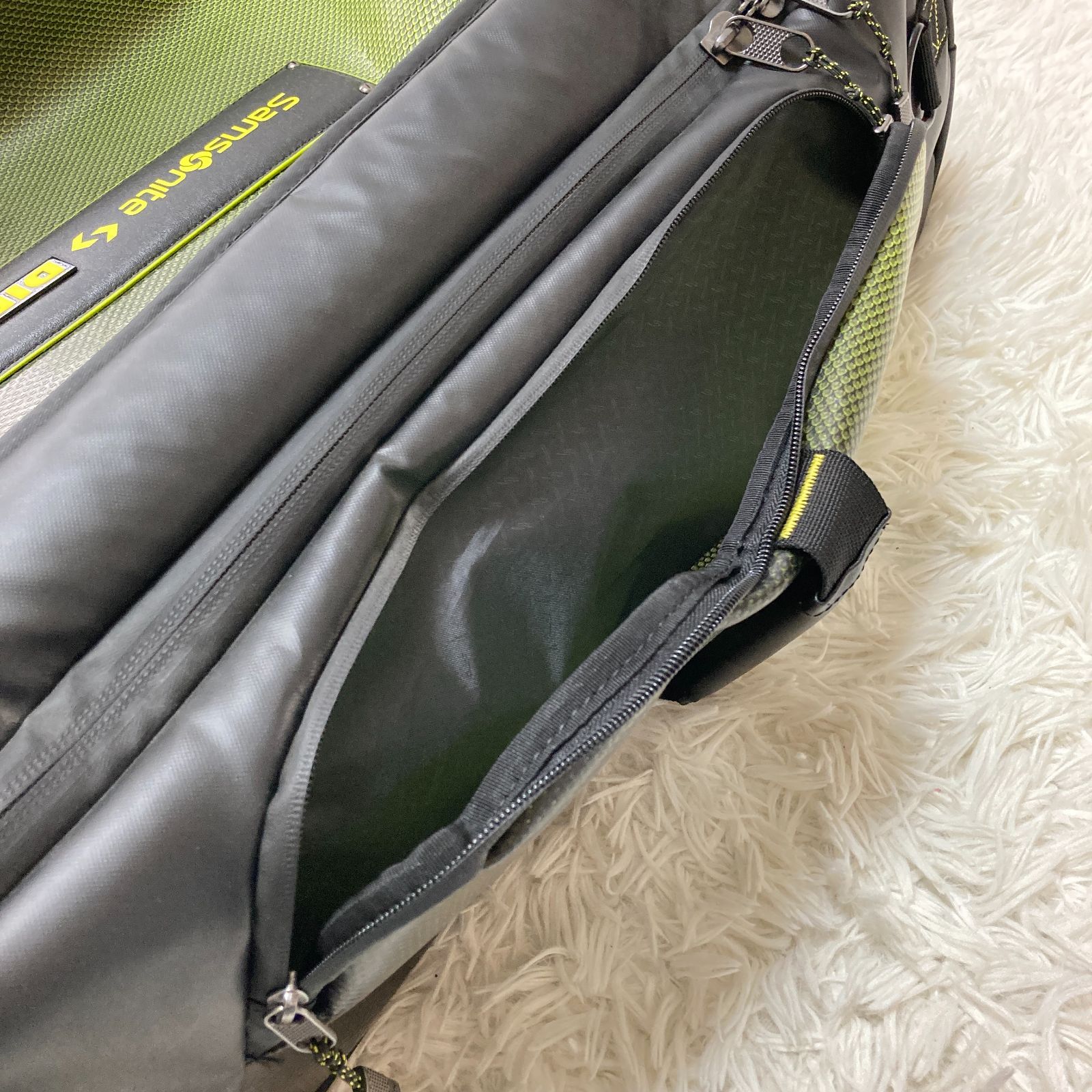 キャリーバッグ