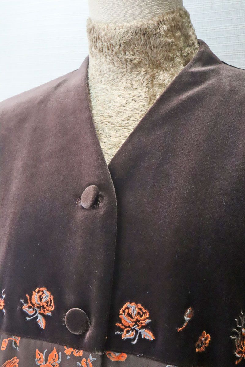 トクコプルミエヴォル 刺繍 ノーカラージャケット 花柄-