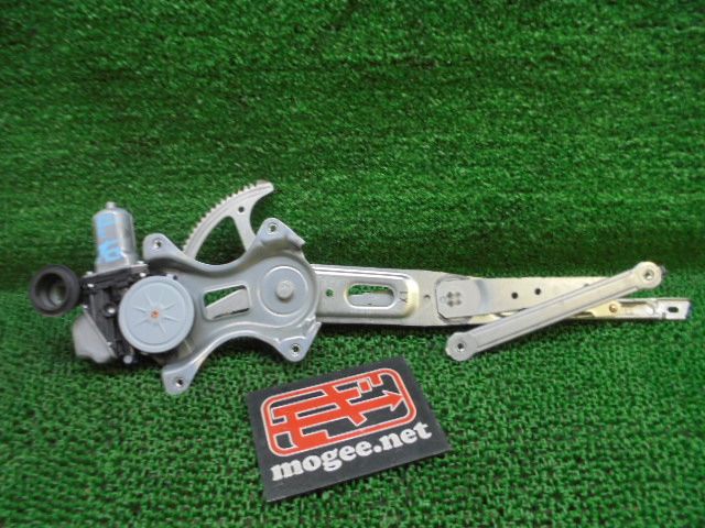 全面除菌済み】DBA-NSP130 ヴィッツ F 純正 【フロント/右