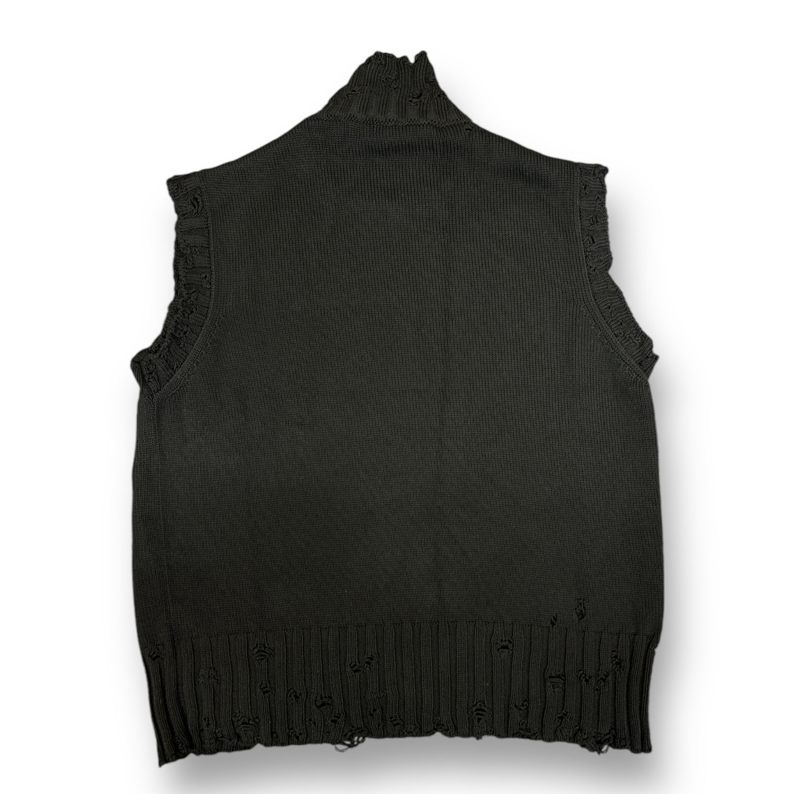 【新品未使用】MARNI/マルニ　ダメージニットベスト　ハイネック 新品未使用】MARNI/マルニダメージニットベストハイネック