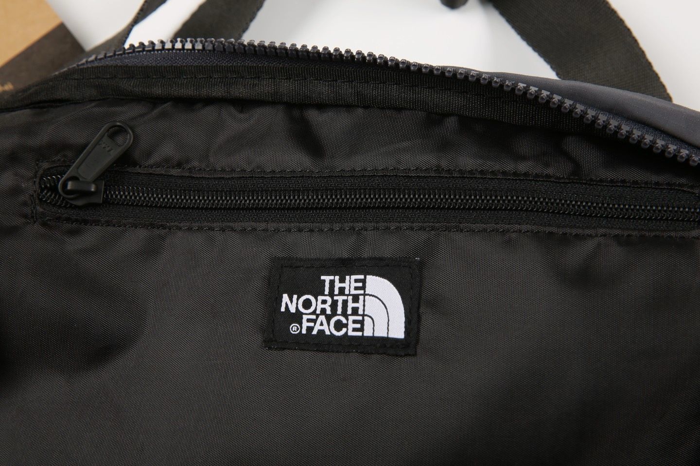 全新品 [ザノースフェイス] THE NORTH FACE Korea Line BLK