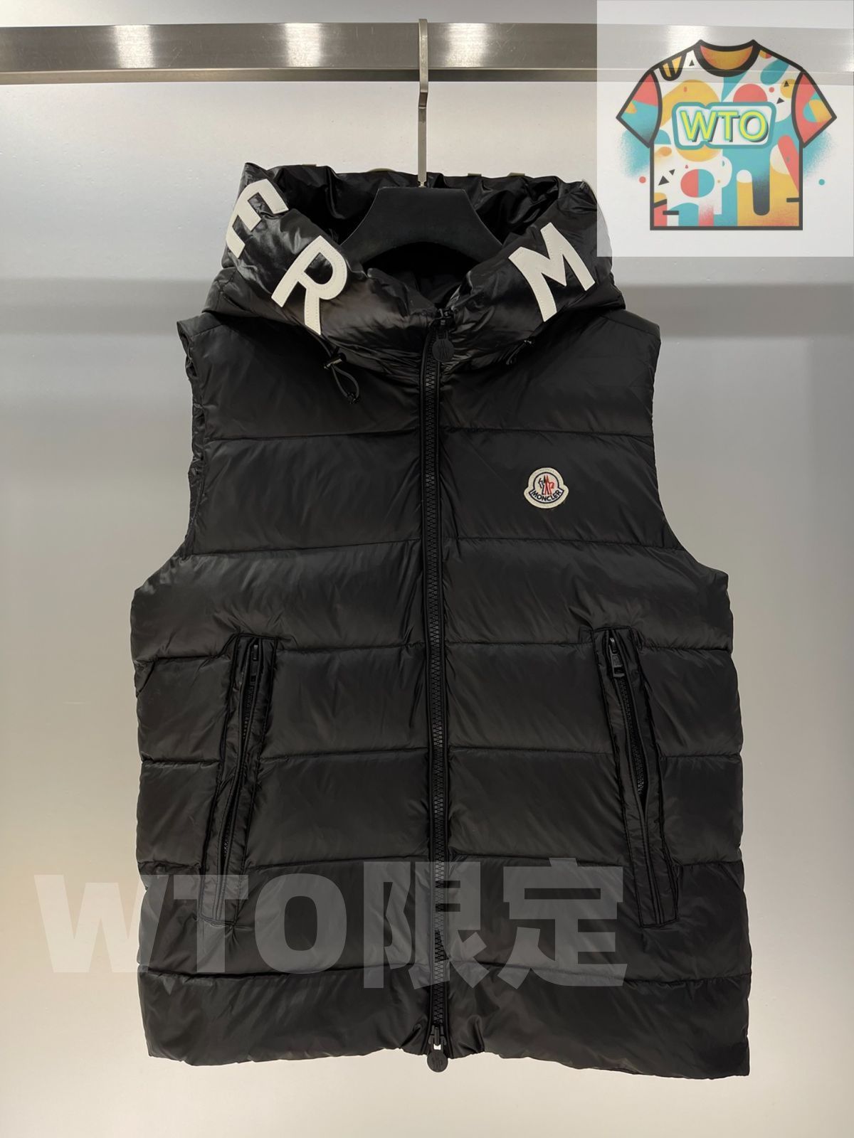 ☆モンクレール　ダウンベスト　M モンクレール メンズ ベスト MONCLER ブランド ダウンベスト