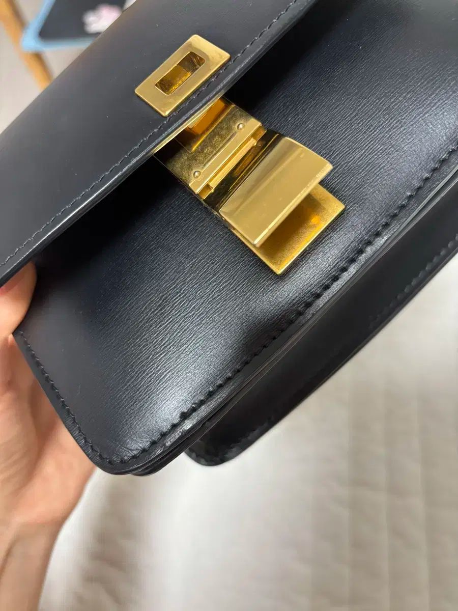 スモール