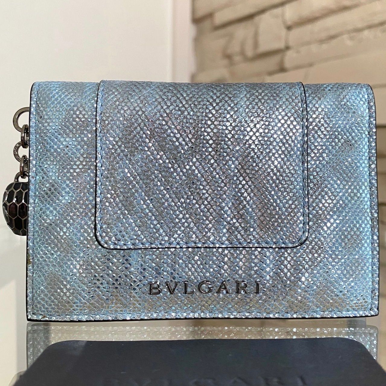 BVLGARI】セルペンティ フォーエバー カードホルダー ラメ入り