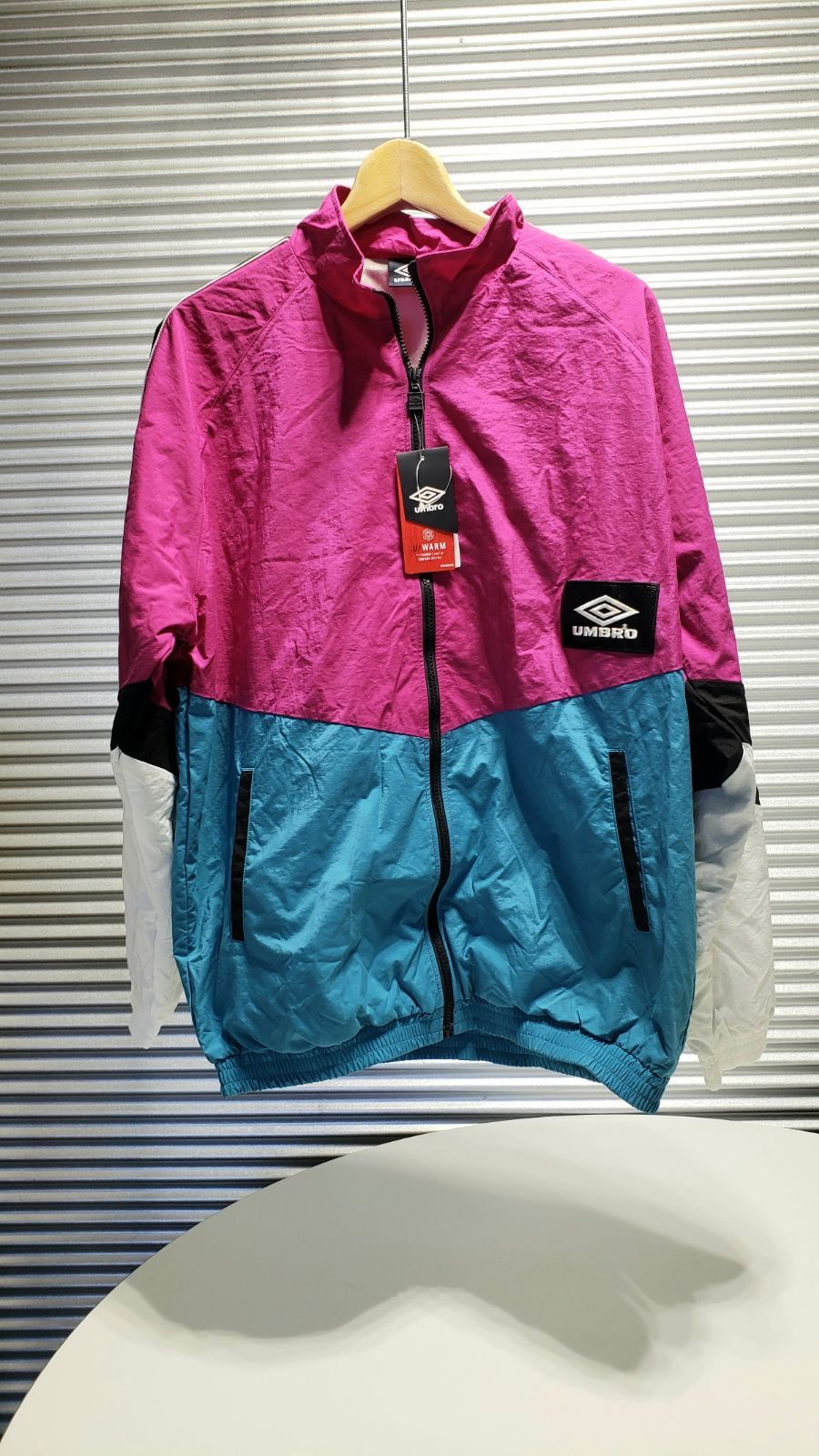 アンブロ HERITAGE ウィンドブレーカージャケット アンブロ HERITAGE ウィンドブレーカージャケット Lサイズ