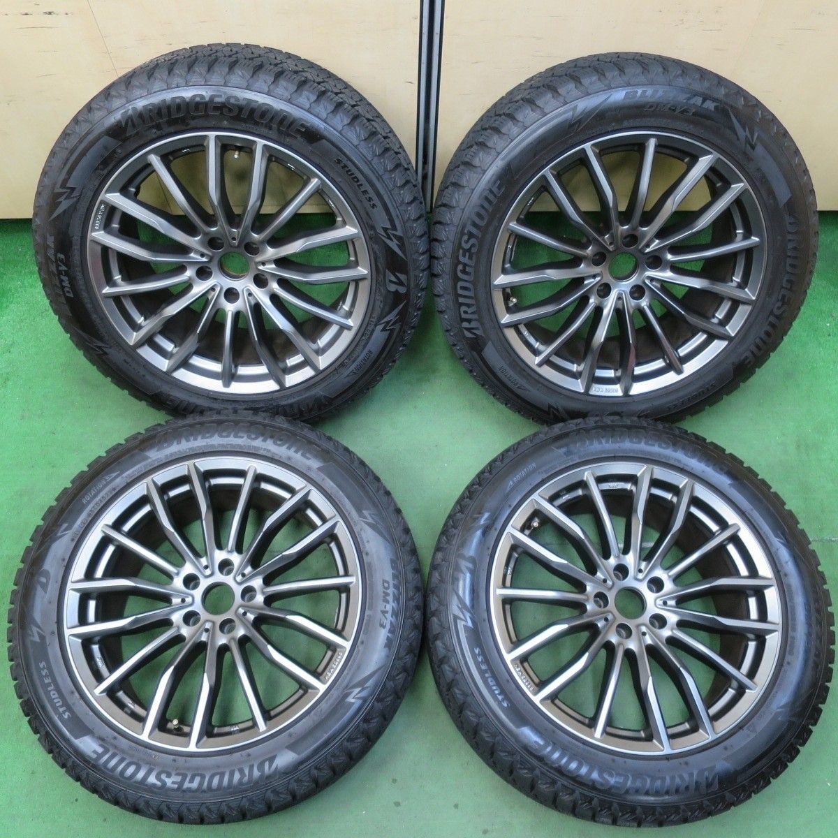 バリ溝！22年！キレイ！9.5分☆BMW 等 MAK RAPP 265/50R19 