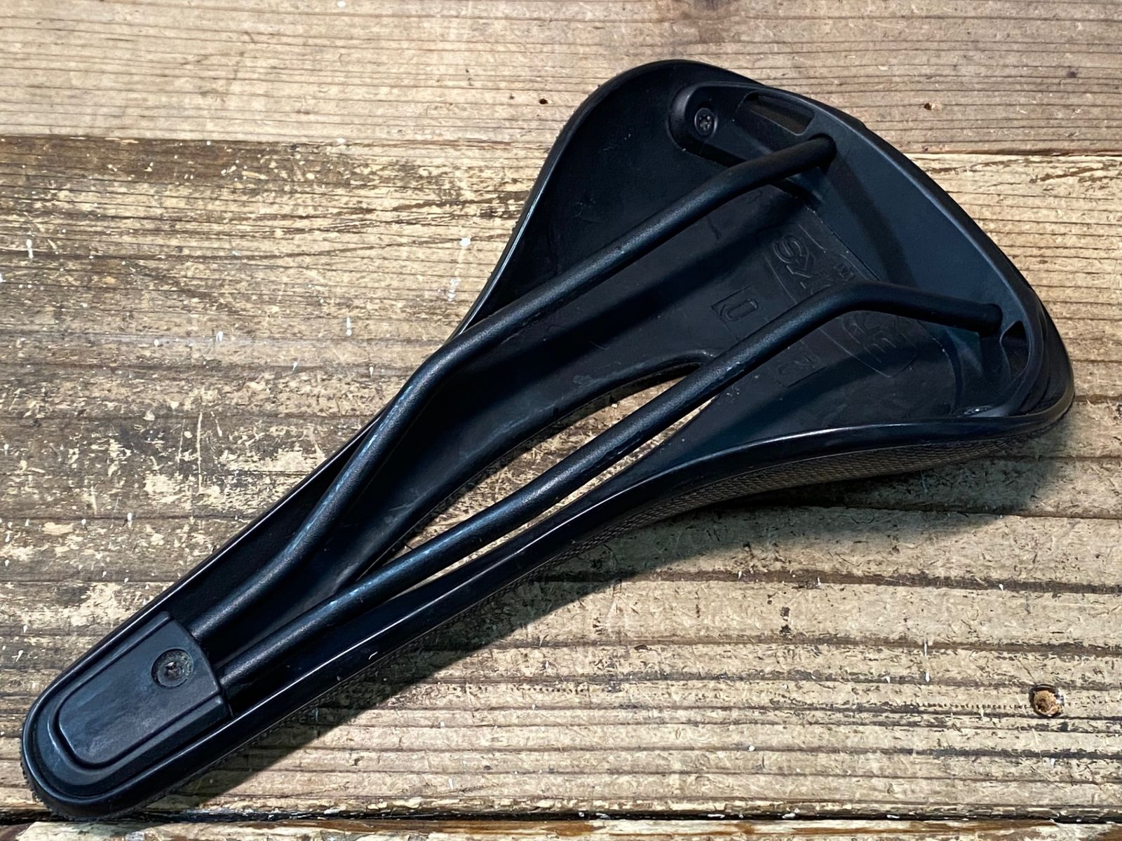 JC932 ブルックス BROOKS カンビウム CAMBIUM C15 CARVED サドル 黒