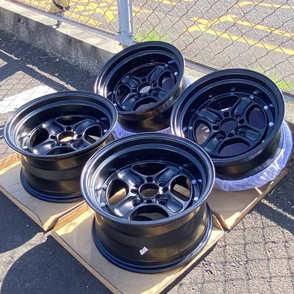 マットブラック