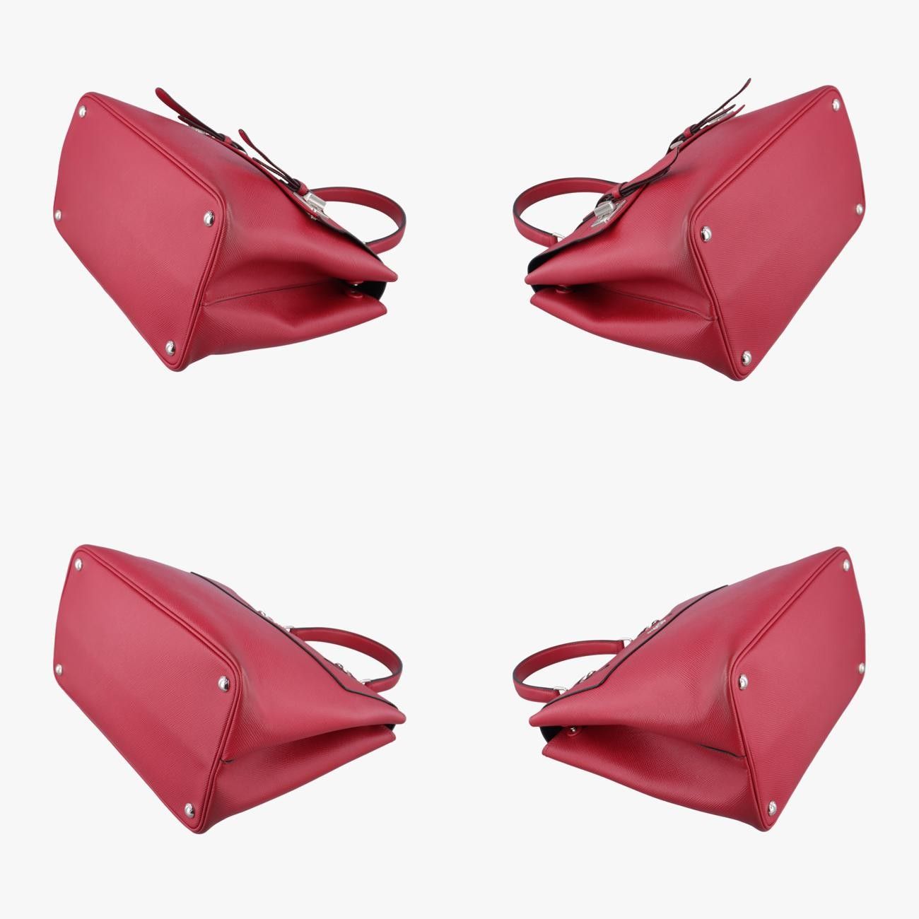 プラダPradaハーフフラップダブルターンロックレッドサフィアーノレザーBN2821180