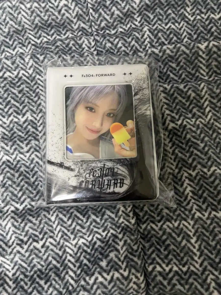 NMIXX ジウ　JiWoo サイン入り NMIXXジウ サイン入りタレントカード2枚セット - メルカリ