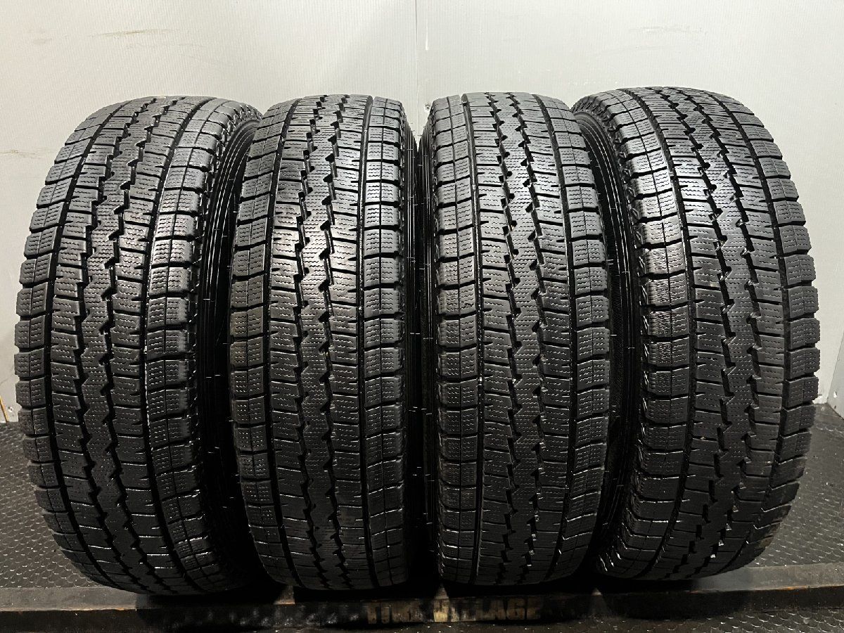 ハイエース スタッドレスタイヤ 195/80R15C 107/105L ハイエース