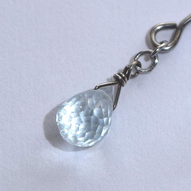 しずくフックピアス