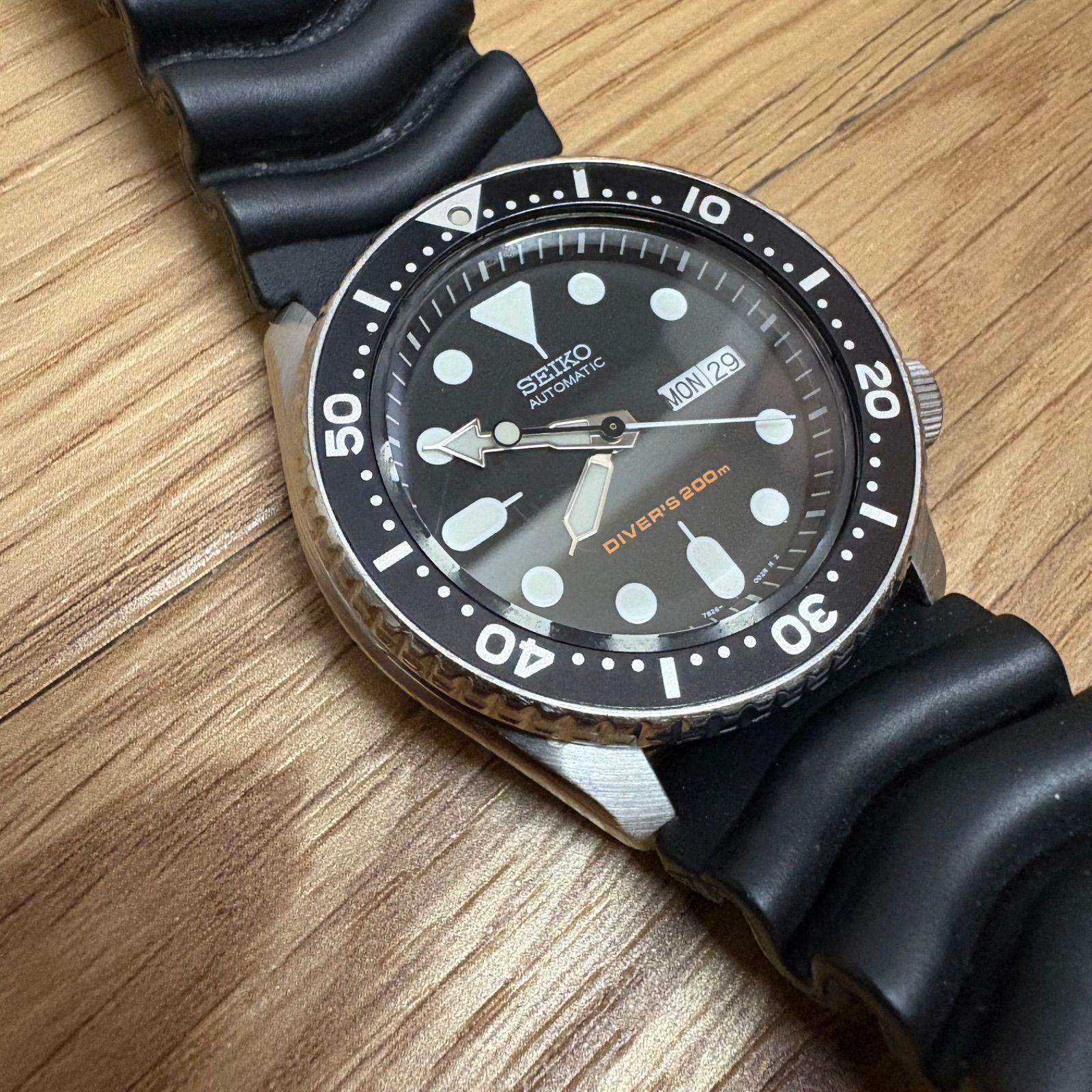SEIKO腕時計 SKX007KC 逆輸入海外モデル ブラック メンズ 楽天市場】逆