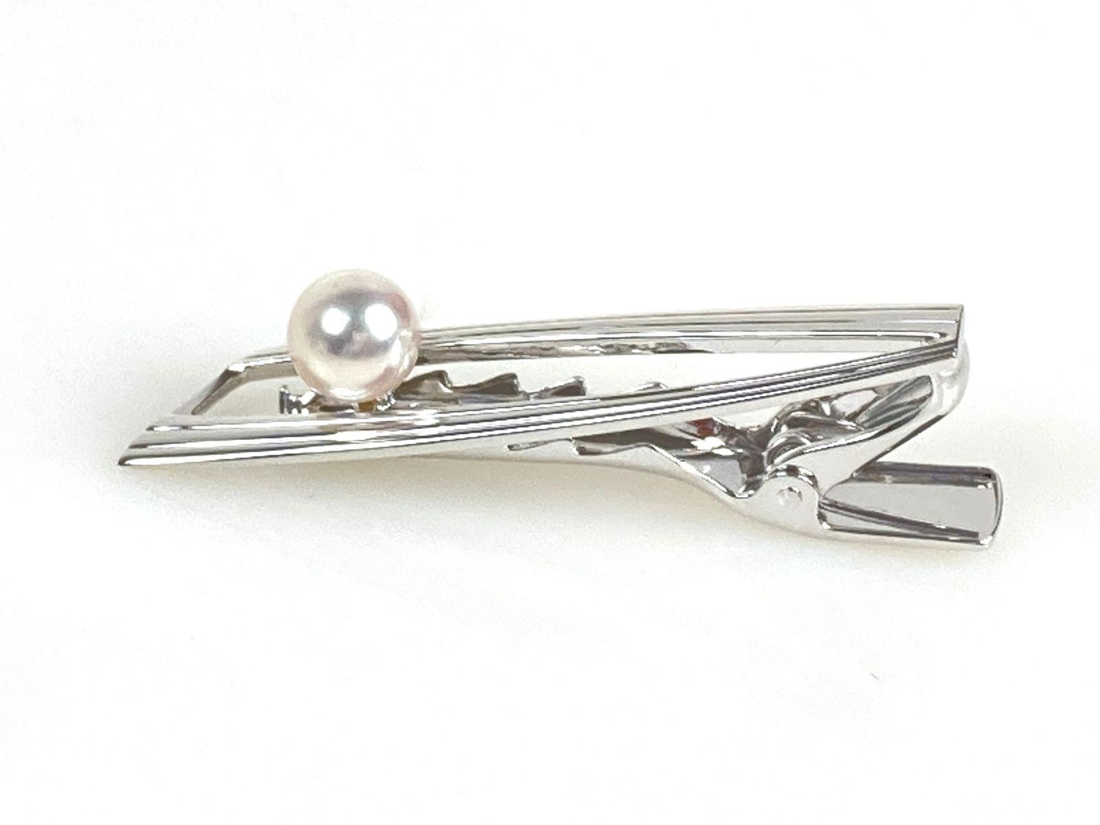MIKIMOTO パール付き ネクタイピンとカフスセット（未使用） 美品 ミキモト MIKIMOTO 真珠 パール ネクタイピン カフス