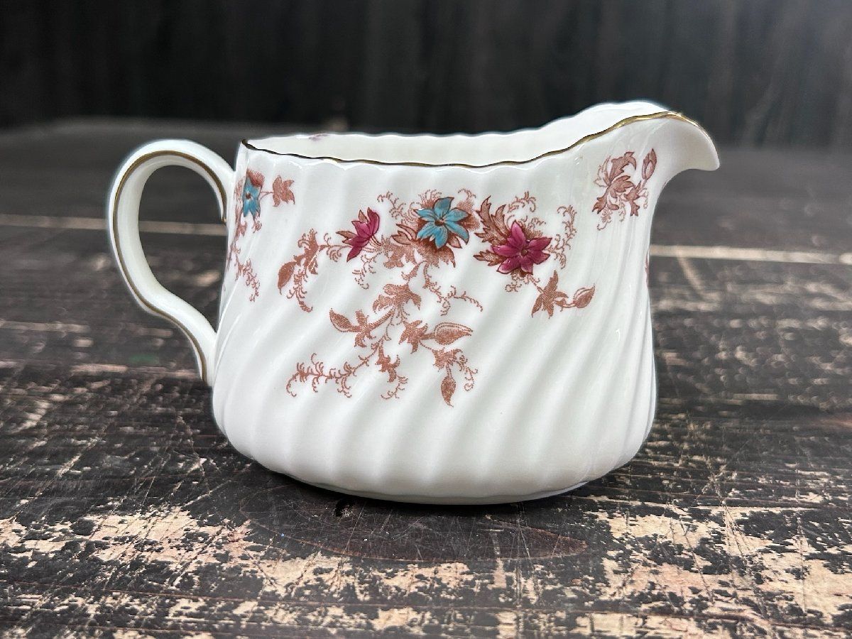 ティーポット ミルクピッチャー