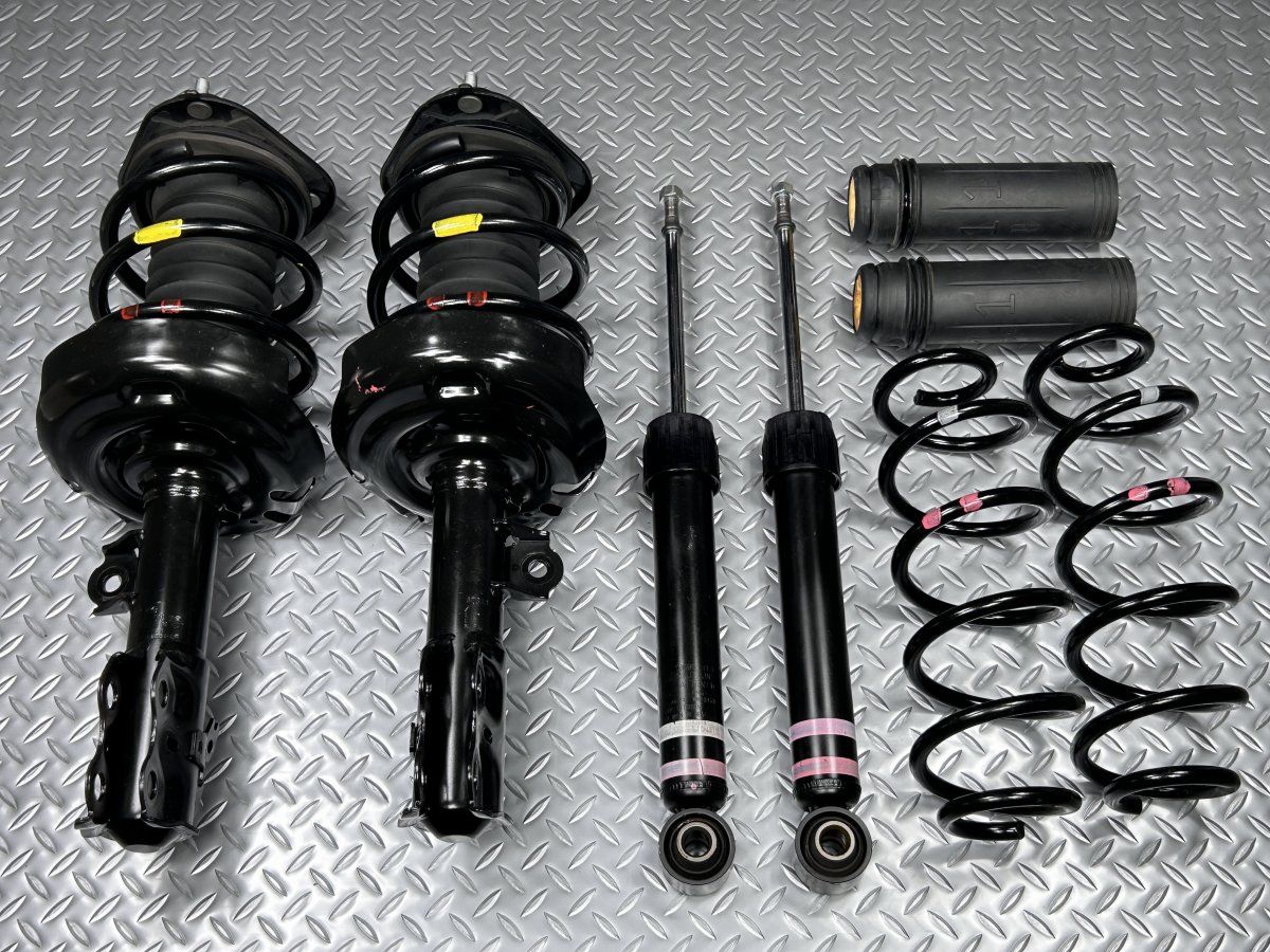 送料無料【中古】210系 カローラスポーツ純正サスキット 前右48510