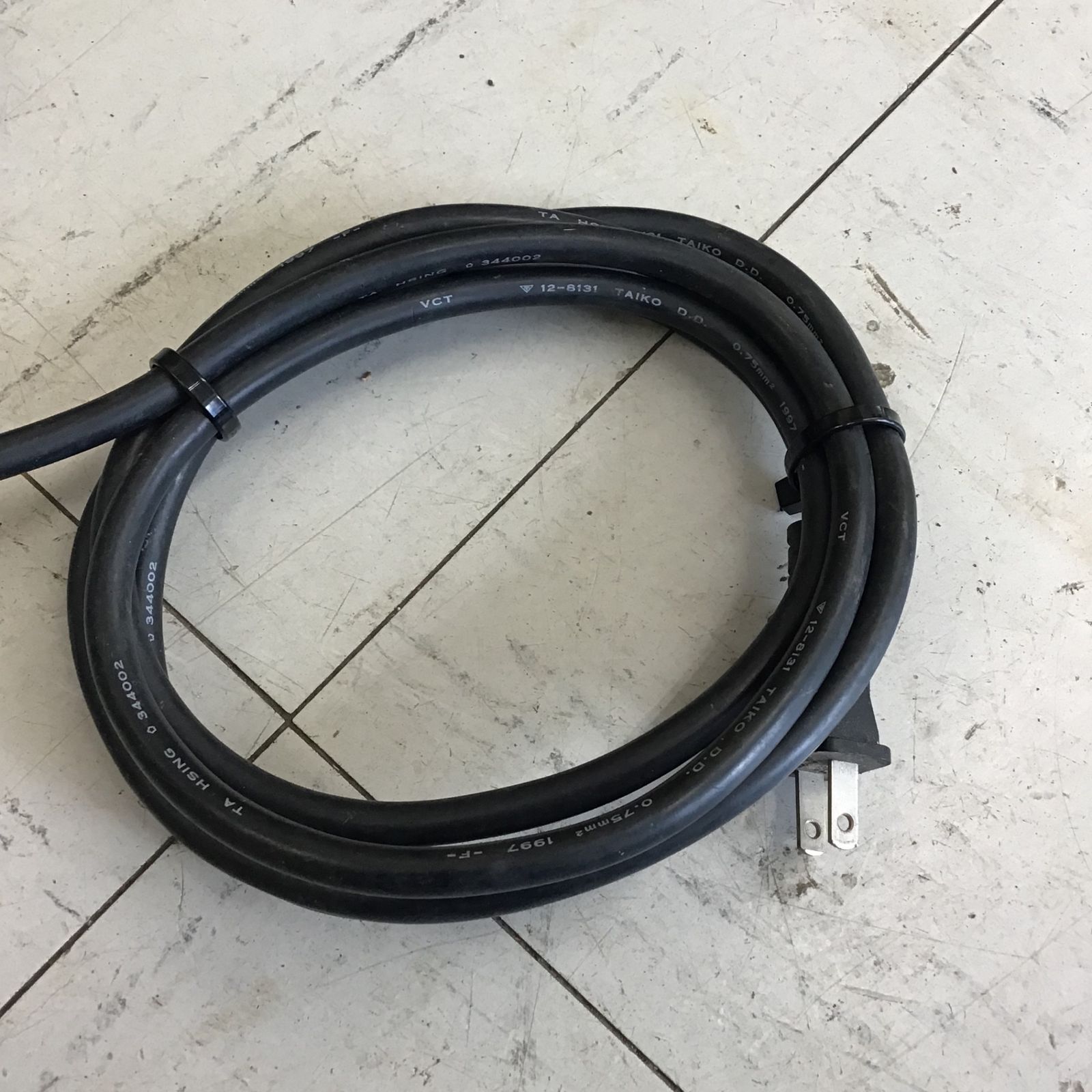 中古品】 ボッシュ/BOSCH ベルトサンダー・GVS350AE 【鴻巣店】 - メルカリ