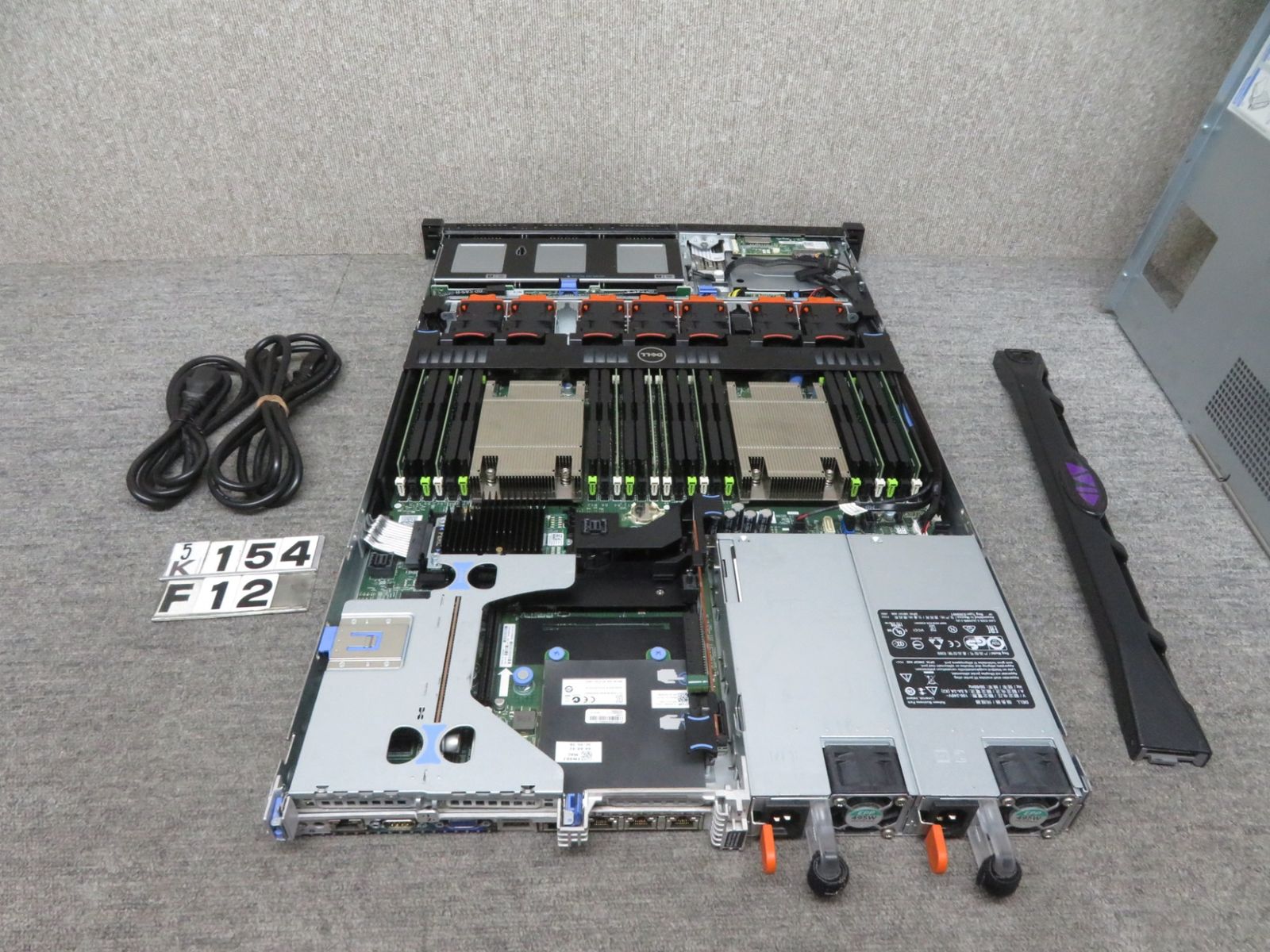 【サーバー】◆DELL Power Edge R630 E26S(OEM機)◆Xeon E5-2620 v3 ×2基/高速1TB×２ HDD 【RAID1】/メモリ32GB◆Windows Server 2019◆到着後すぐに使える サーバー】◇DELL Power Edge R630 E26S(OEM機)◇Xeon E5-2620