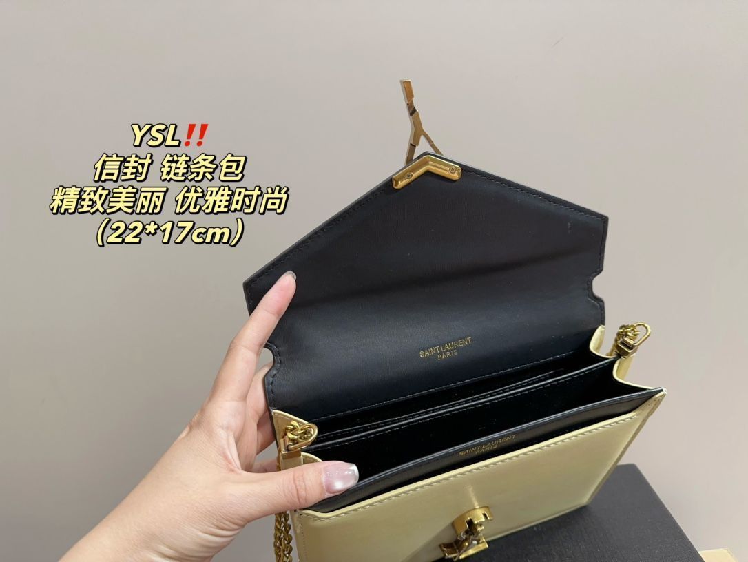 専用　サンローランショルダーバッグ モノグラム ストラップ付きフォンホルダー（ラッカードパテント