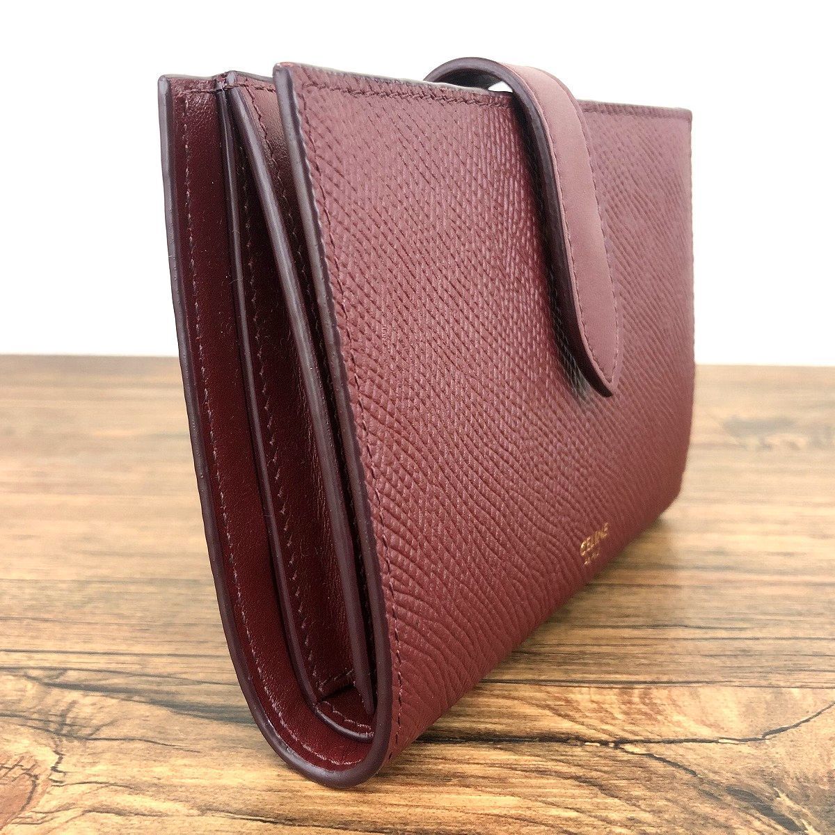 444 送料込み！ 極美品 CELINE ミディアムストラップウォレット  