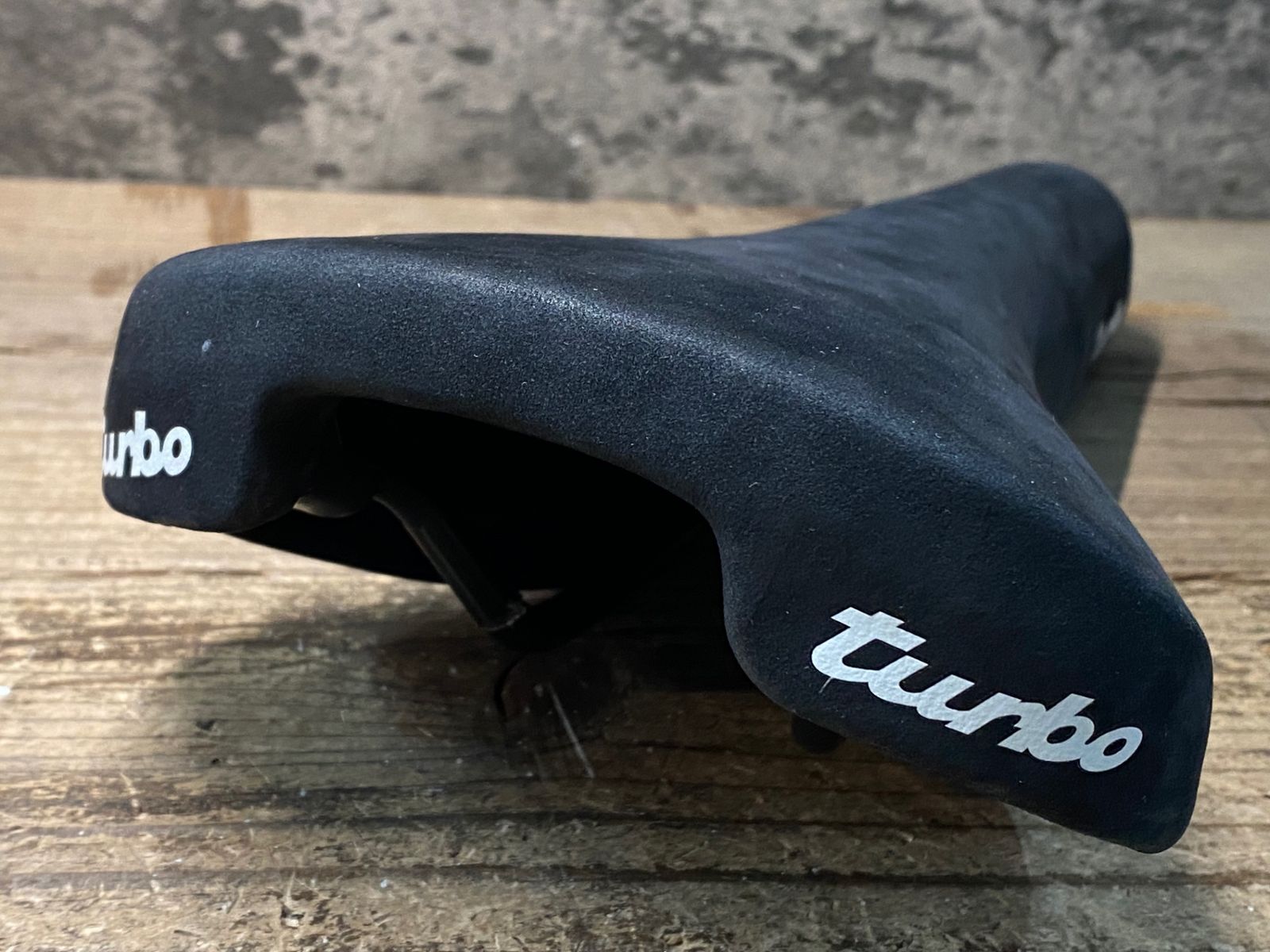 JB525 セライタリア selle italia TURBO 1980 NUBUK サドル 黒 idmatch