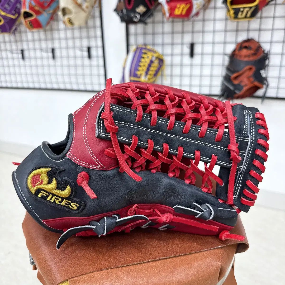 【早い者勝ち】Wilson ウィルソン SG-307T 野球グラブ 2個セット 早い者勝ち】Wilson ウィルソン SG-307T 野球グラブ 2個セット