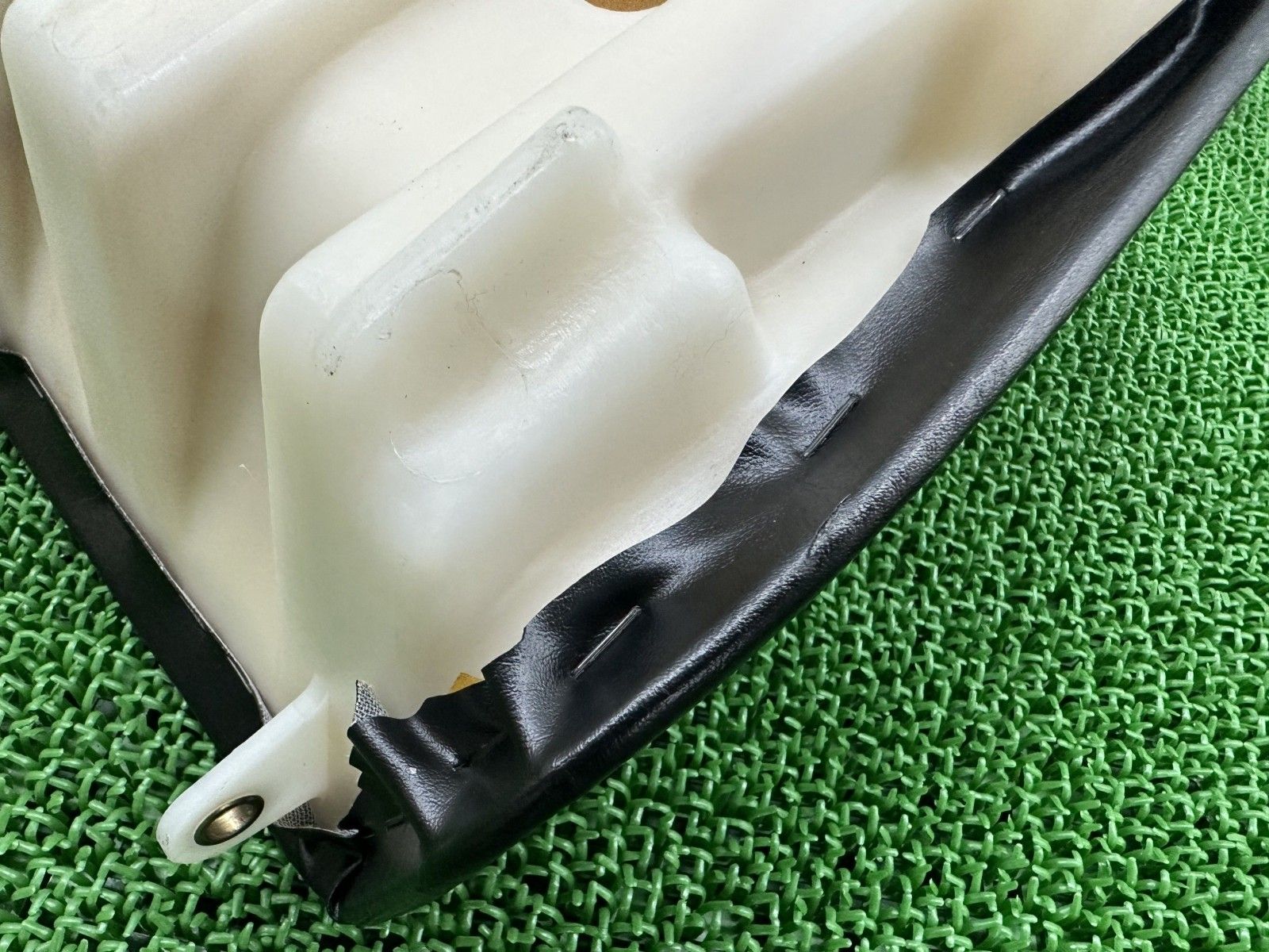 FZ400R フロントシート 46X ヤマハ 純正 バイク 部品 メインシート 修復素材に シートベース良好 人気のノーマル 品薄 Sb