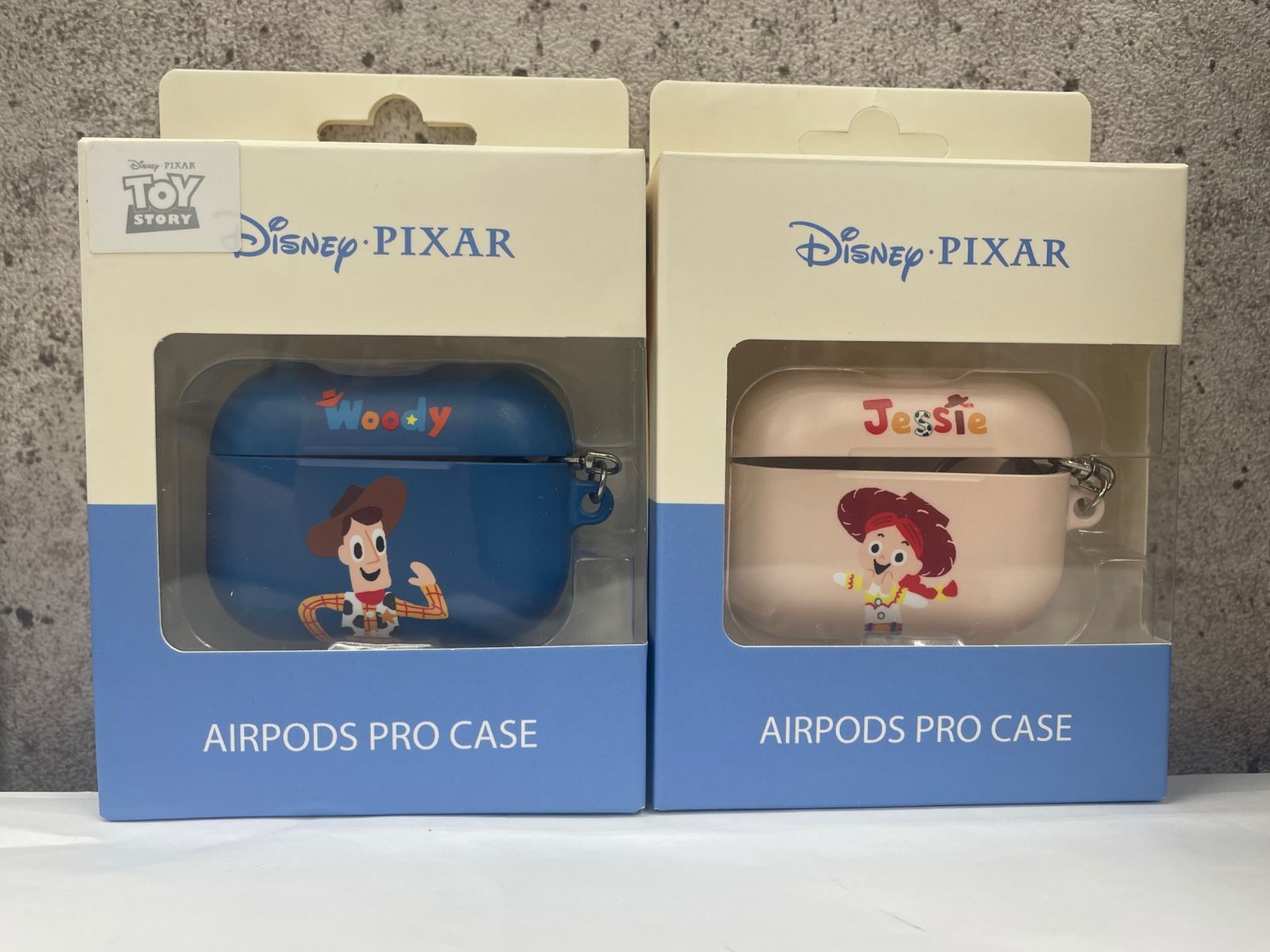 AirPods Pro第一世代専用ケース toy story トイストーリー エアポッズプロ１世代 ディズニー ピクサー 新品 ウッディ ジェシー  woody jessie イヤホンケース エアポッドプロ１ - メルカリ