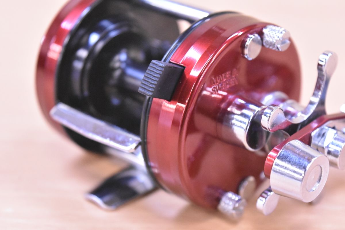 ABU アンバサダー 4500 チェリーレッド アブガルシア アンバサダー