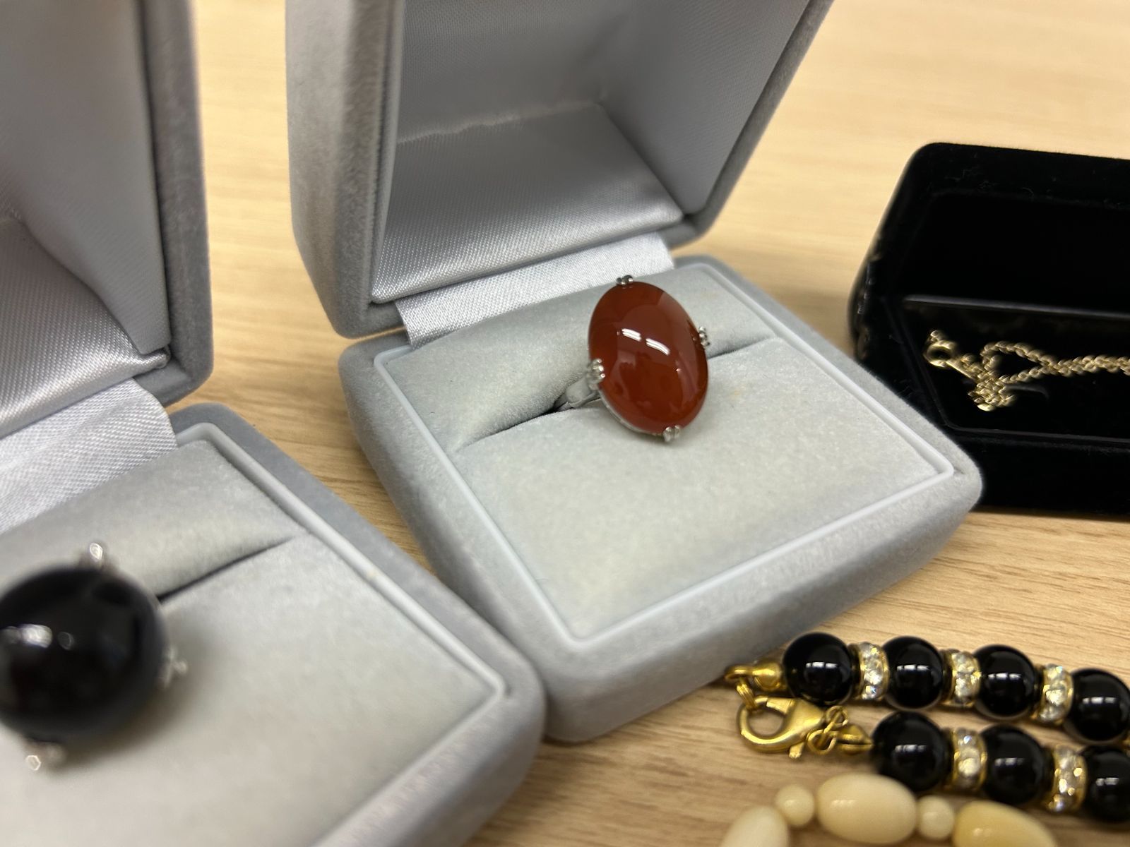 【遺品整理】アクセサリー、ジュエリーまとめ売り 遺品整理・まとめ売り】アクセサリー ジュエリー ネックレス