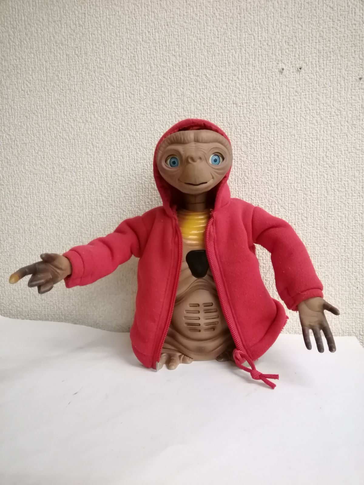 インタラクティブ E.T. 英語版　トーキング フィギュア　パーカー E.T.