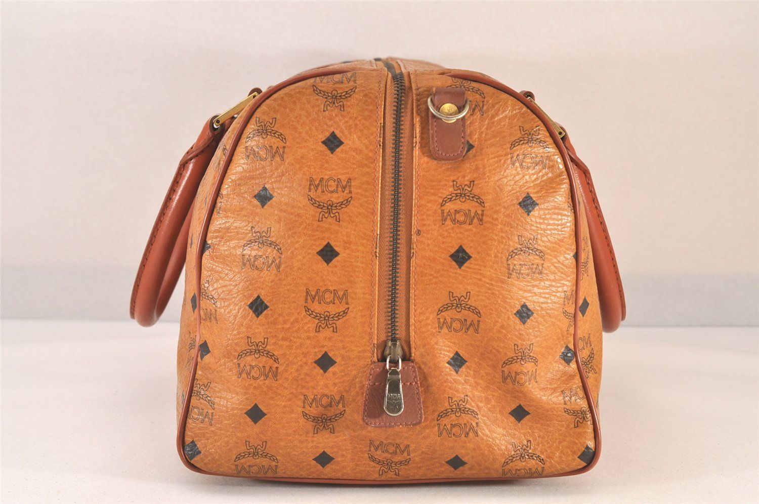 MCM エムシーエム ヴィセトス レザー ヴィンテージ 2Way ショルダー