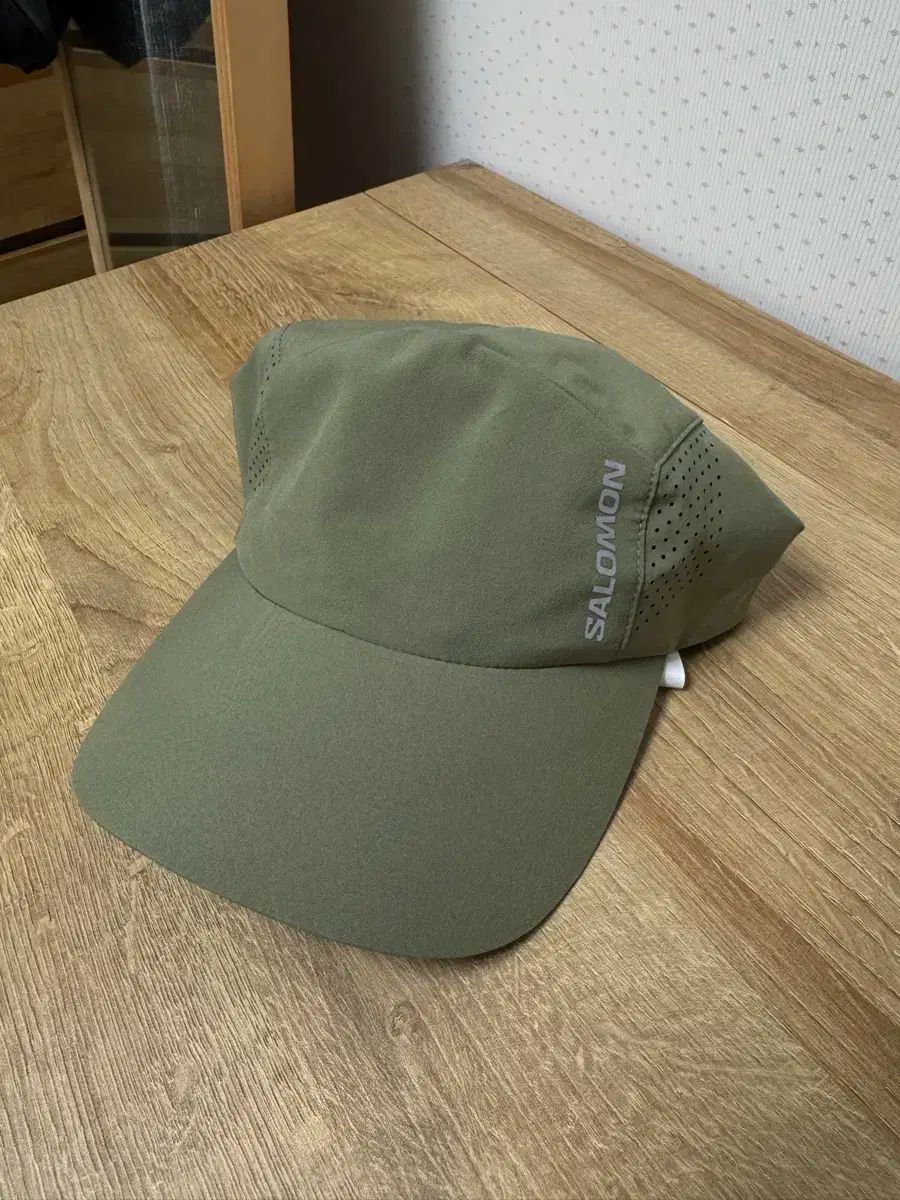 Salomon サロモン セークアウト キャップ カーキ