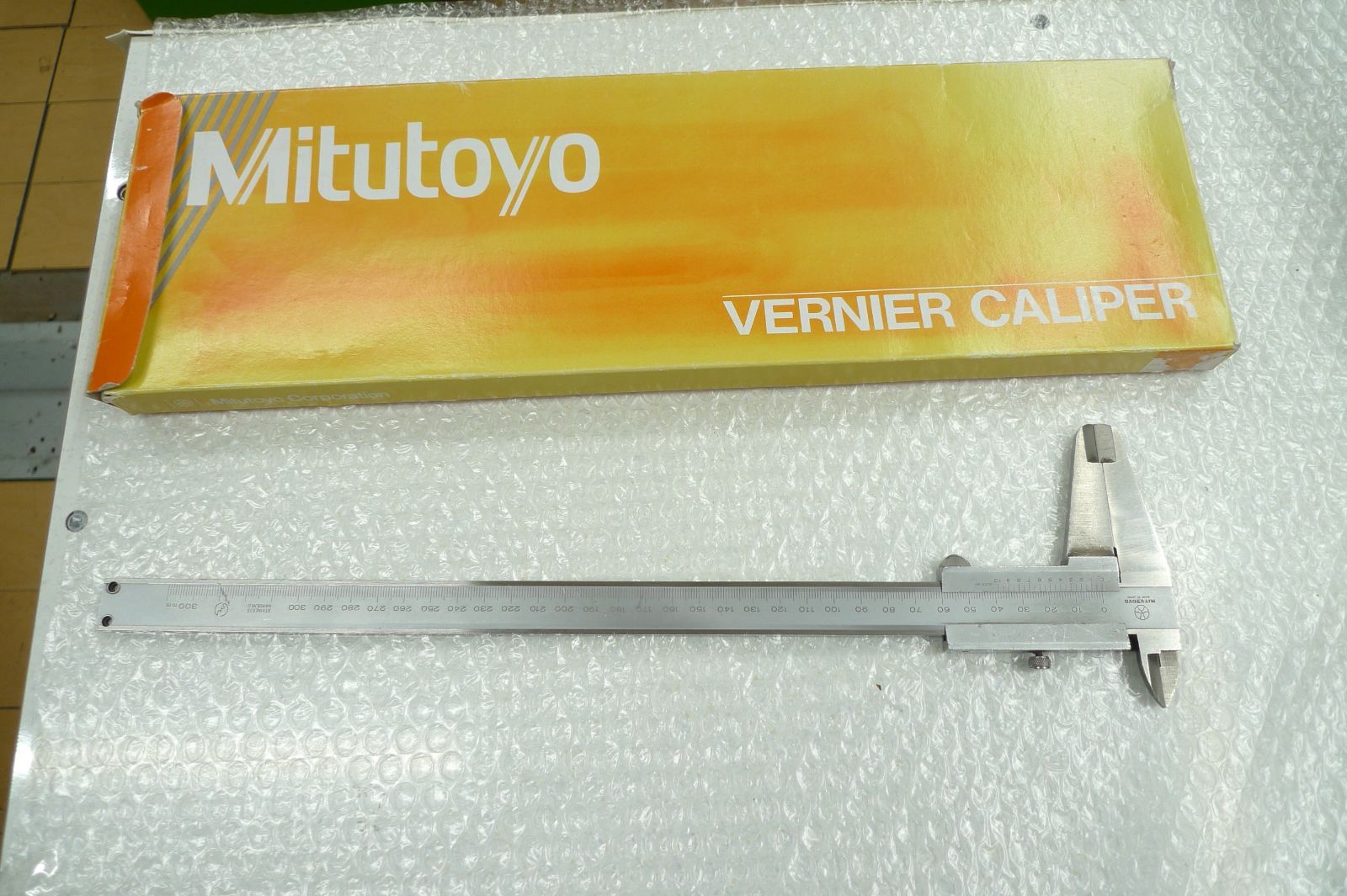 MITUTOYO/M型標準ノギス 530-109 N30 530-109 300MM