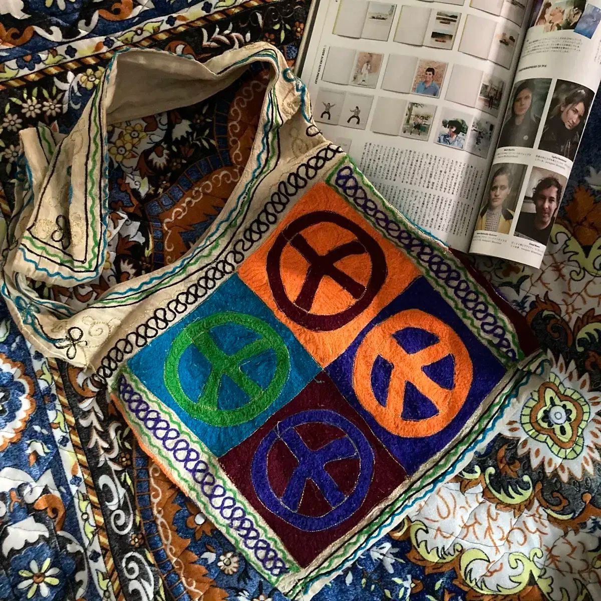 Africa ヴィンテージ アフロ ハンドメイド 平和 ロゴ 刺繍 クロスバッグ バッグ