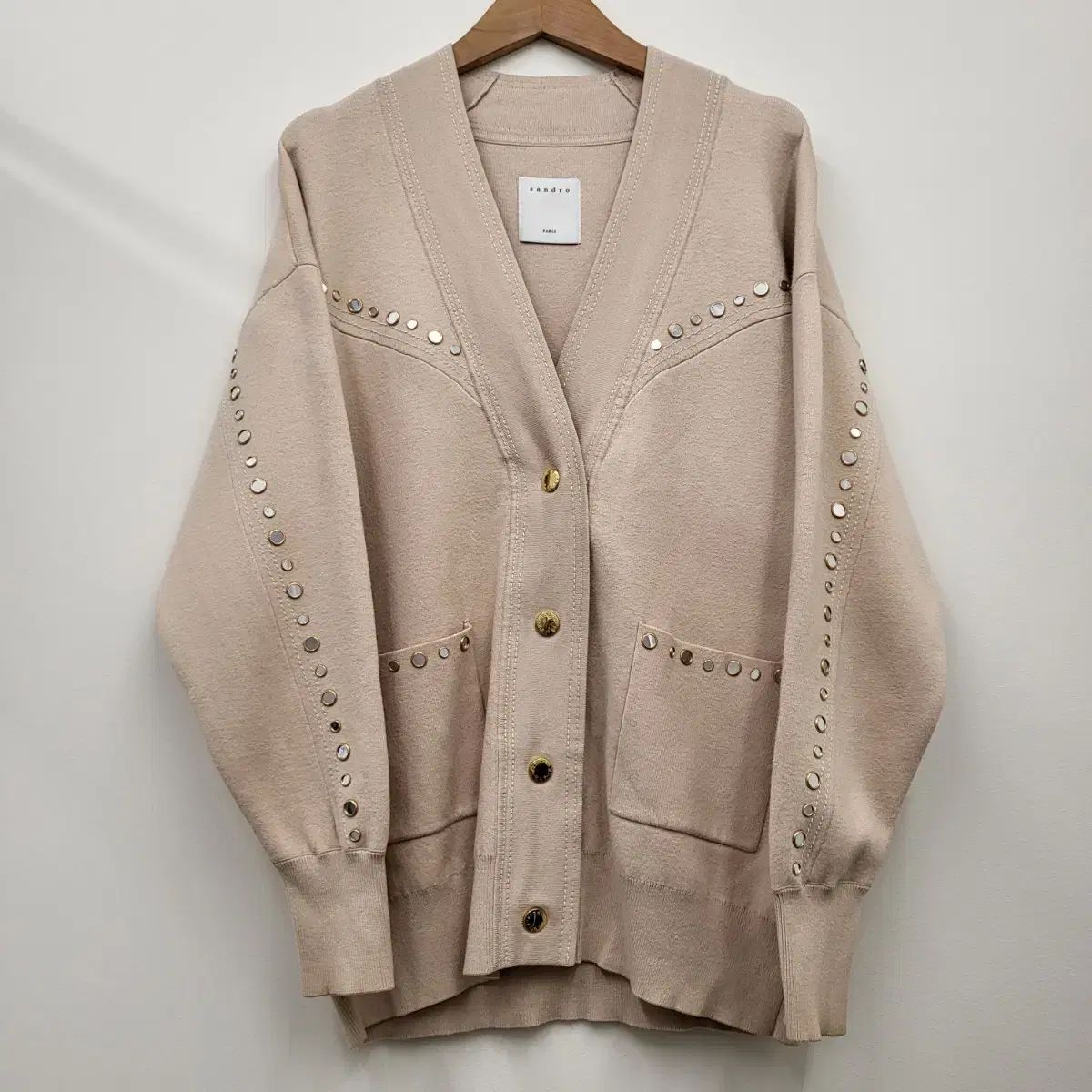 サンドロ スタッズ トリム カーディガン