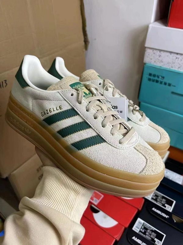 新品 adidas GAZELLE BOLD W