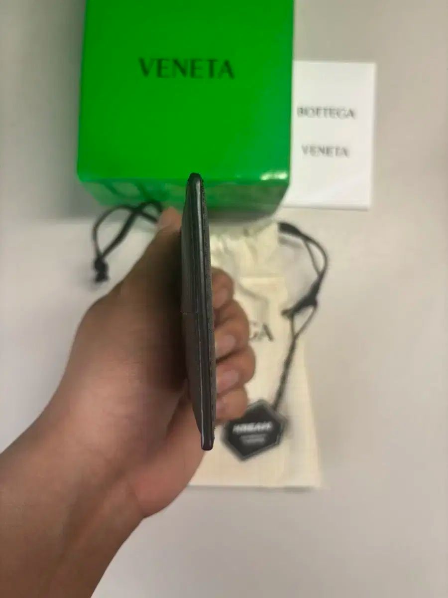 ボッテガヴェネタ カードウォレット