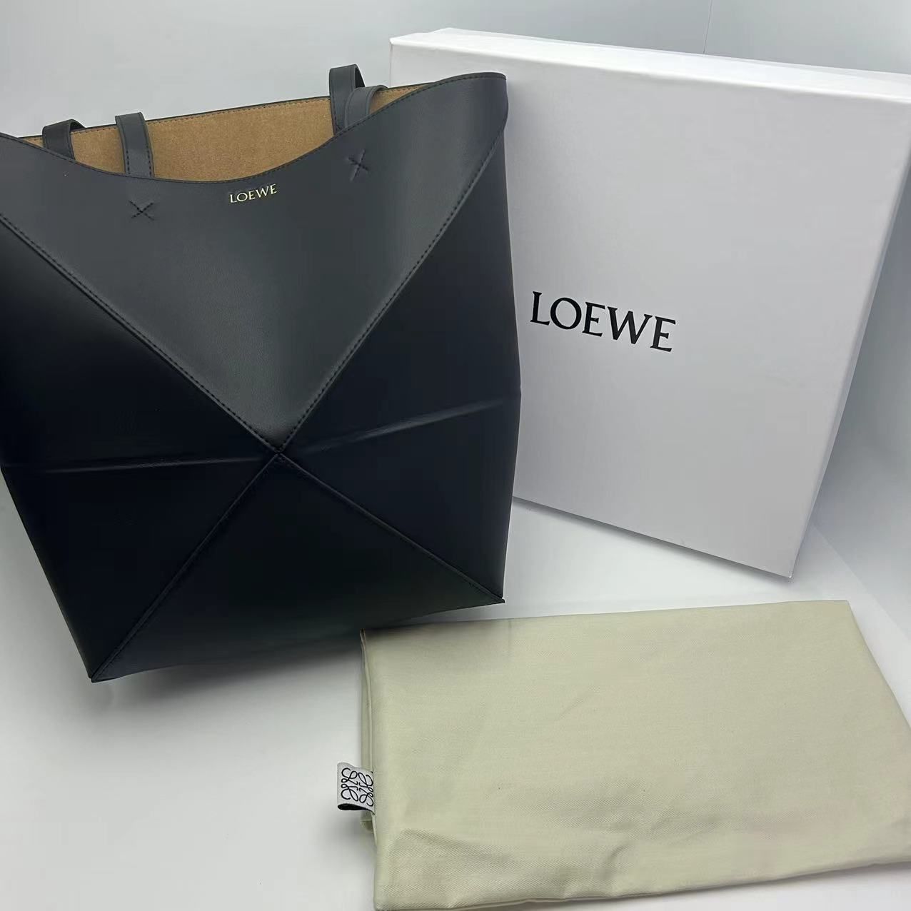 Loewe パズル フォルド