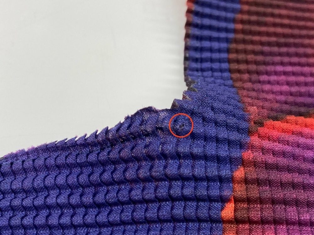 me ミーイッセイミヤケ カットソー トップス　総柄　ボックスプリーツ me ミーイッセイミヤケ カットソー トップス総柄ボックスプリーツ