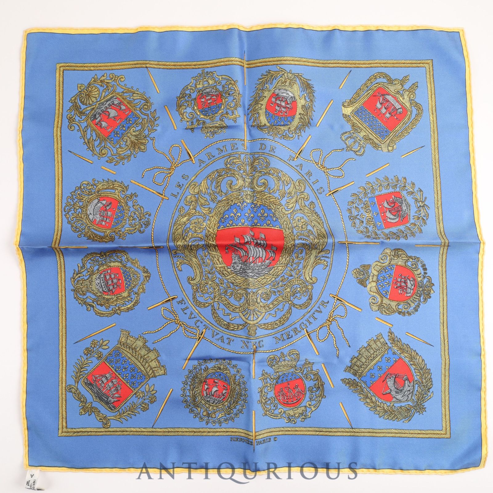 エルメス スカーフ カレ45 LES ARMES DE PARIS FLVCVAT NEC MERGITVR
