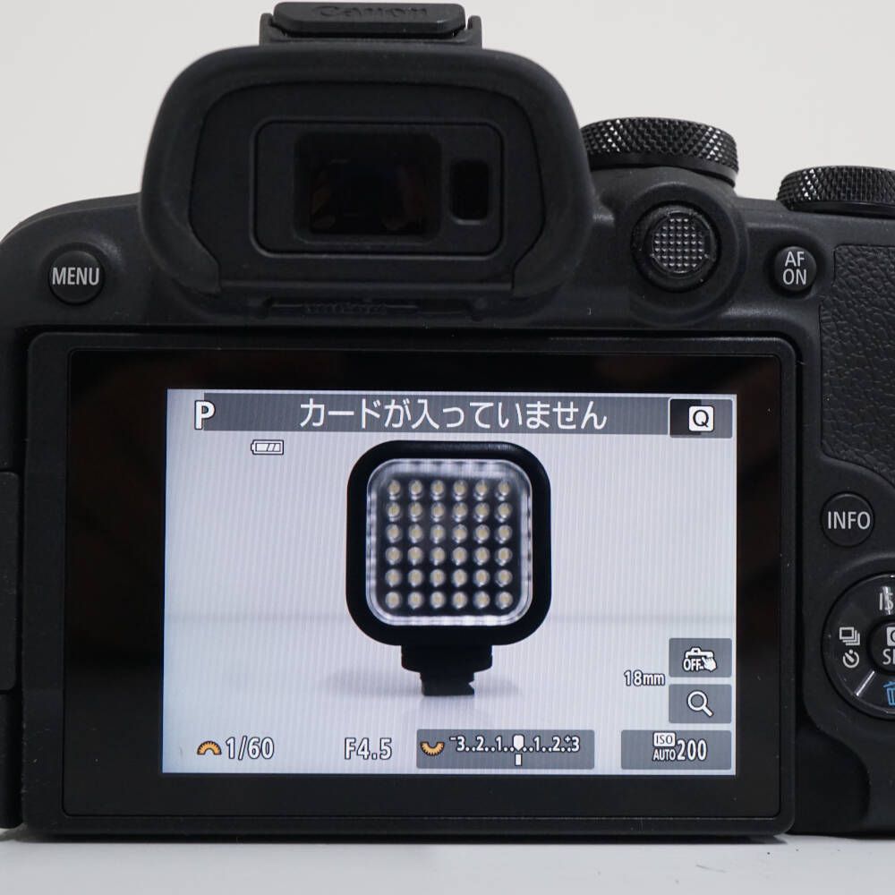 Canon EOS R10 ボディ USED美品 本体+バッテリー APS-C 2022年発売  