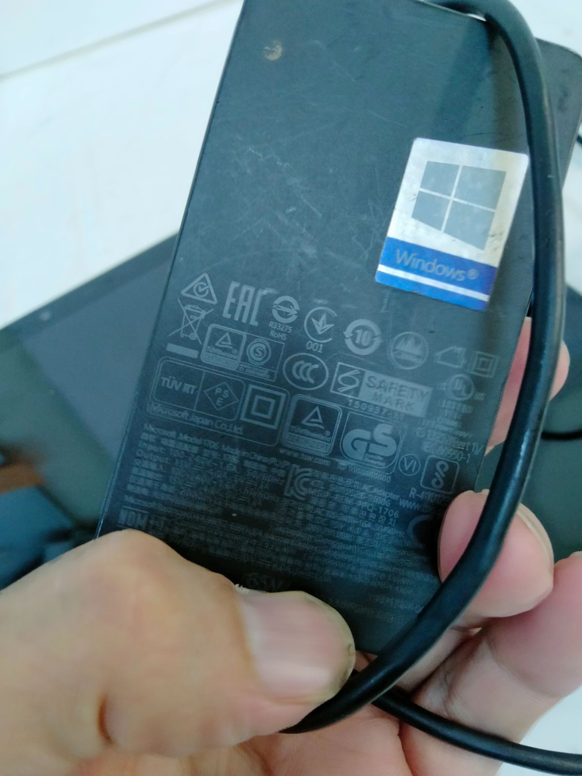 メモリ8GB 通電起動