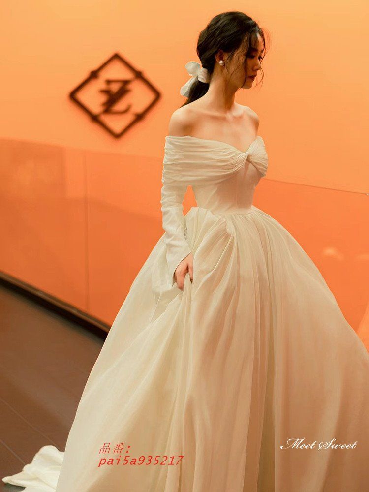 ウェディングドレス ロングドレス Aラインドレス プリンセスドレス オフショルダー 長袖 花嫁 前撮り 結婚式 サテン 二次会 ブライダル ウエディングドレス pai5a935217 MAAHADDERANG_COM